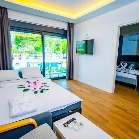 Camyuva 4*