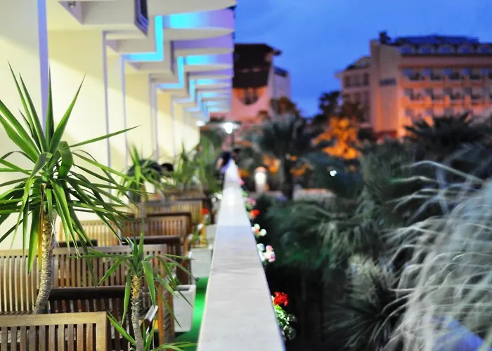 Ξενοδοχείο Camyuva 4*