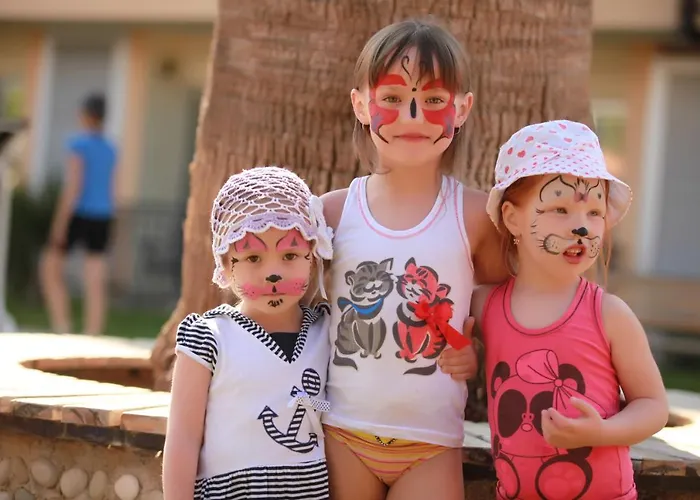 Ξενοδοχείο Camyuva 4*