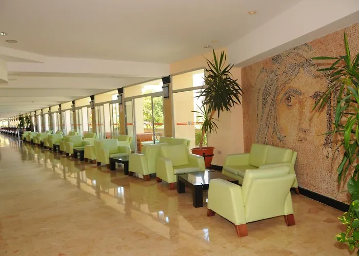 Ξενοδοχείο Camyuva 4*